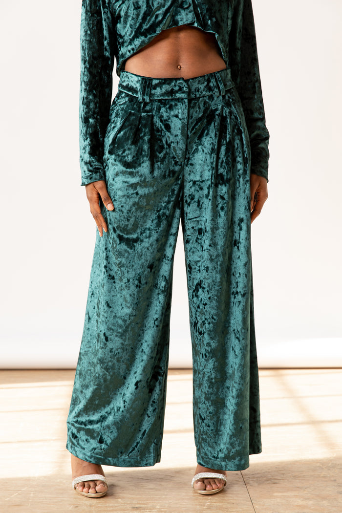 Palazzo velvet pants low rise wide leg green 2023  front