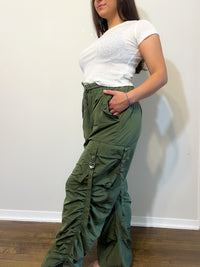 OLIVE BUNGEE CARGO PANTS